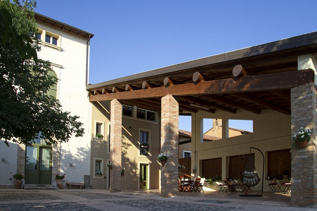 La Corte Di Anna Agriturismo San Giovanni Lupatoto Esterno foto