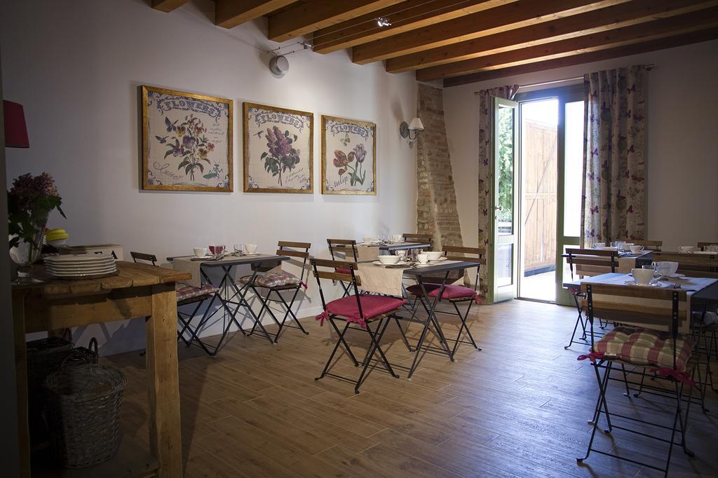 La Corte Di Anna Agriturismo San Giovanni Lupatoto Esterno foto